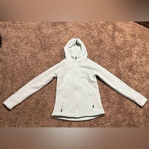 Under Armour womens XS or kids 15/16. Ice blue.
